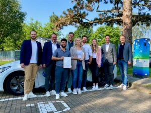 Freuen sich über die Auszeichnung: das Stadtwerke Witten Team. (Bild: Stadtwerke Witten GmbH)