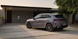 Mit MB.CHARGE Home bringt Mercedes-Benz ein digitales Ladeökosystem auf den Markt, das Kund:innen aktiv am Energiemarkt beteiligt. (Bild: Mercedes-Benz Mobility AG)
