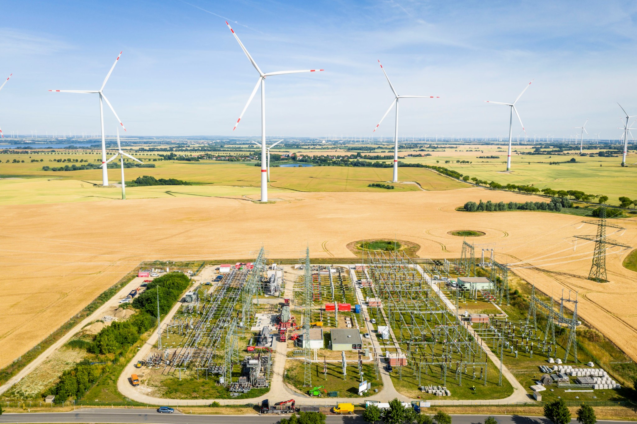 Das modernisierte Umspannwerk Bertikow soll die Energiewende in der Uckermark weiter voranbringen. (Enertrag SE)