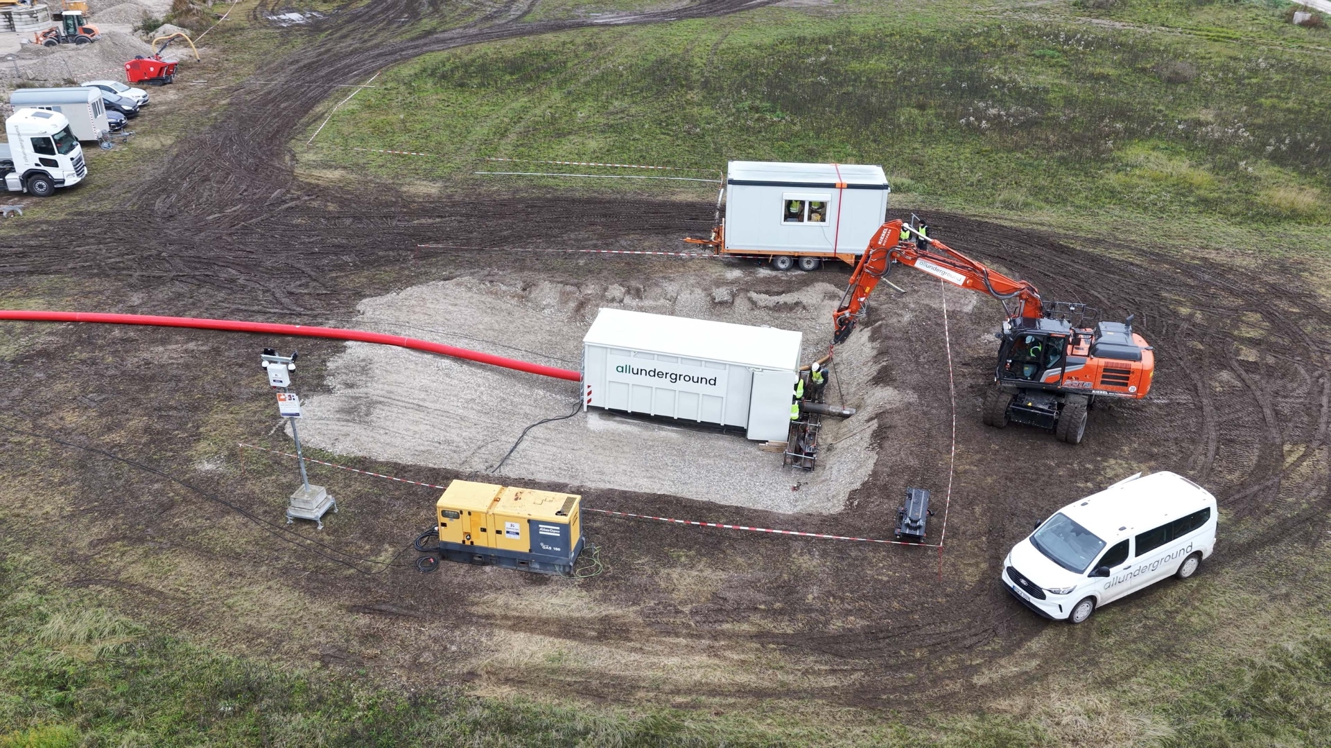Der Rohrstrang wird direkt in den Baugrund eingebracht. (Bild: Allunderground GmbH)