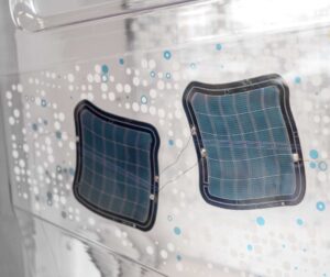 Demonstrator-solare-Leichtbaupaneele-Frankfurt-UAS